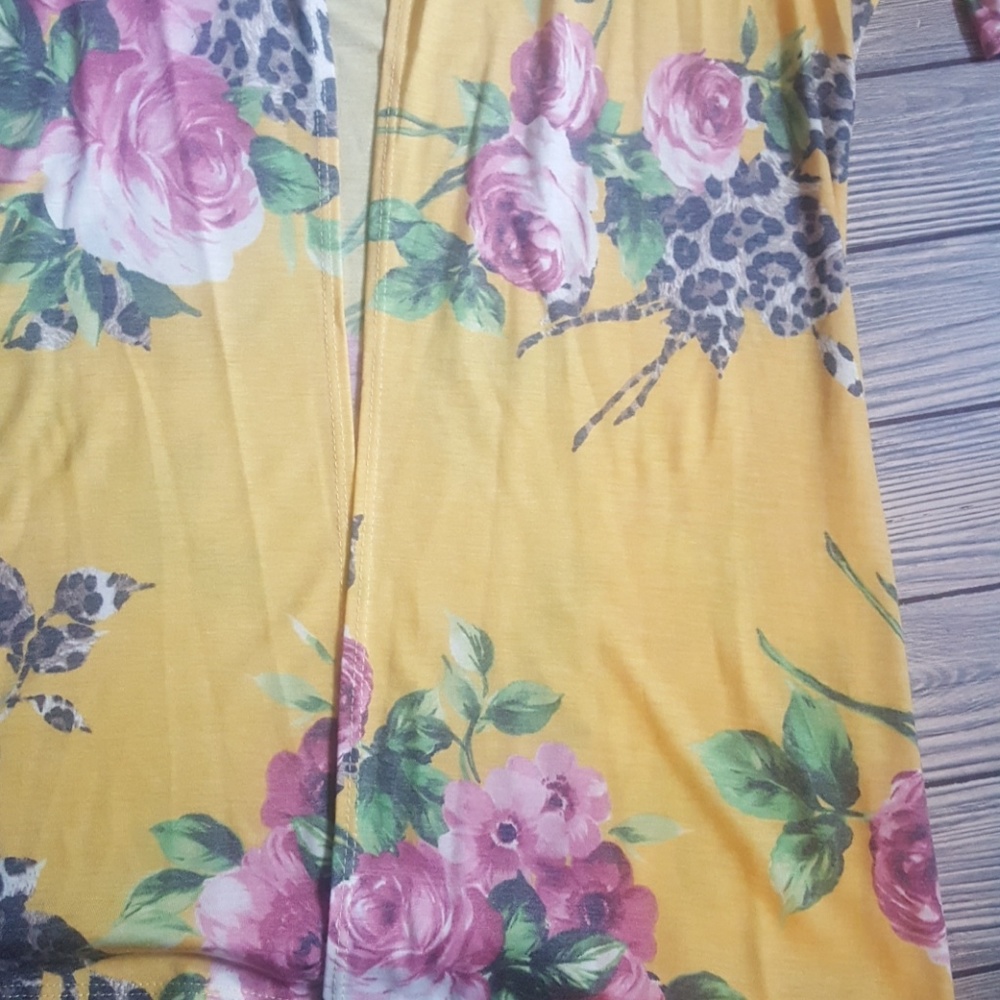 Last 2! KATE Gold Leopard Floral Kimono - Picture 4 of 4